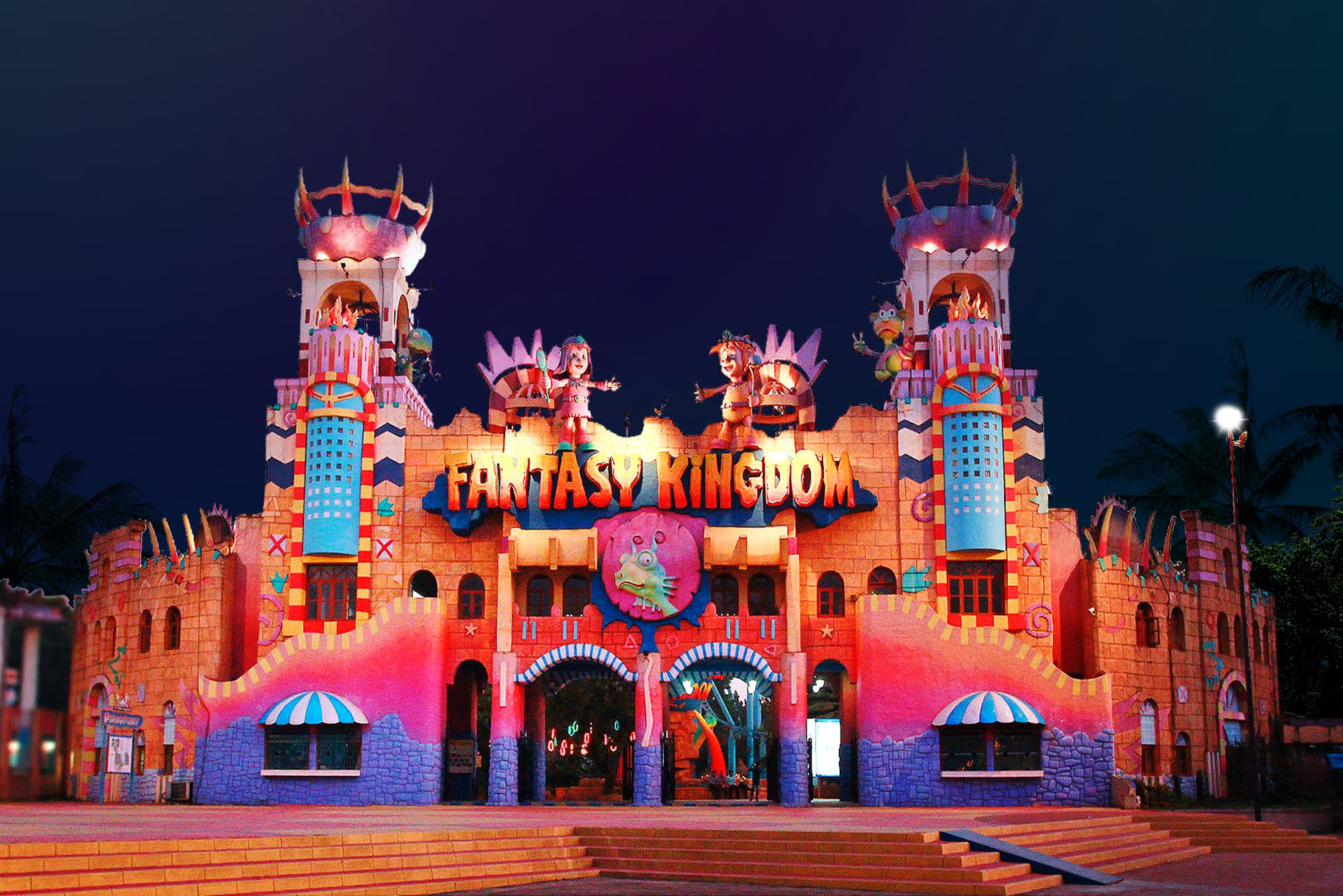 Fantasy Kingdom entrance gate, Concord Entertainment